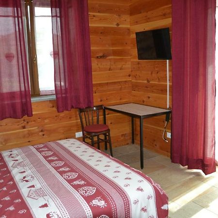 B&B L'Albero E Le Stelle Borgo San Dalmazzo Luaran gambar